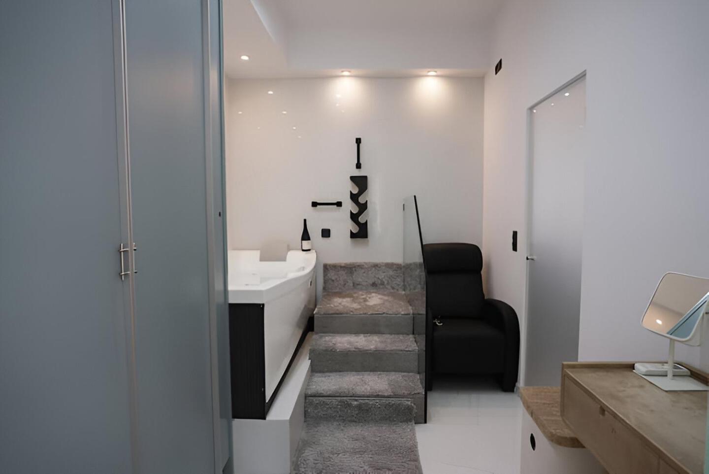 Paradise+ With Jacuzzi In The Heart Of Athens! Atenas Exterior foto