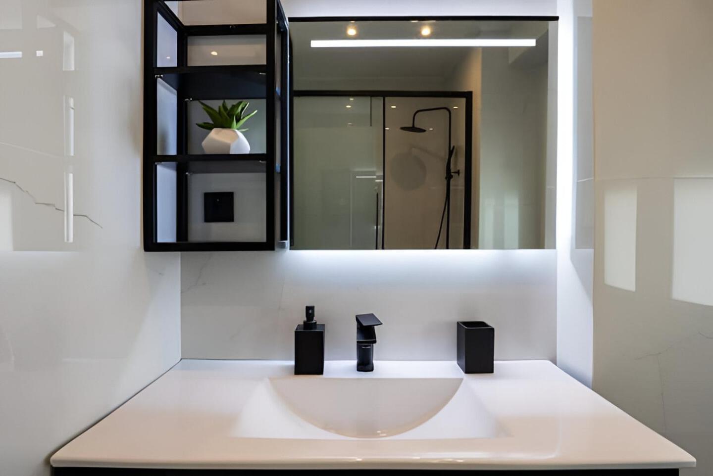 Paradise+ With Jacuzzi In The Heart Of Athens! Atenas Exterior foto